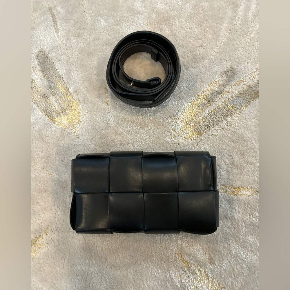 Bottega Veneta Nappa Maxi Intreccio Belt Cassette Bag - Black